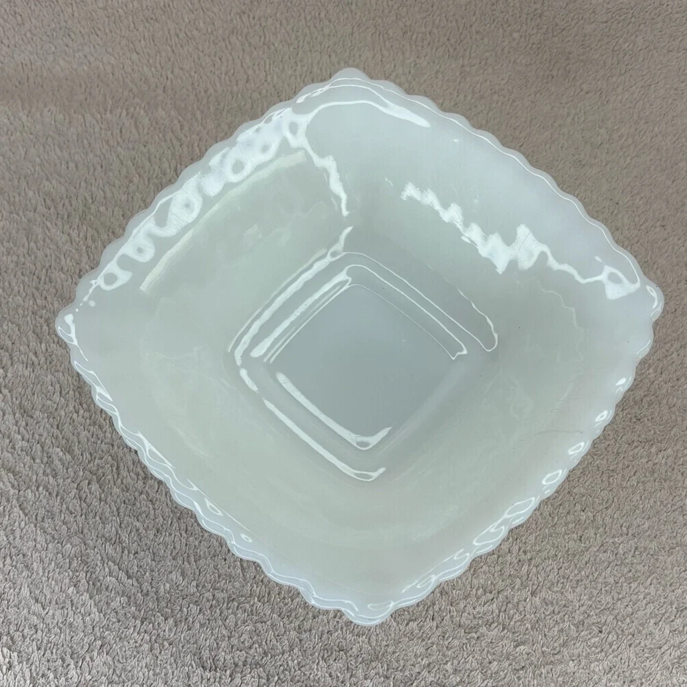 Vintage Milk Glass Square Bowls Set of 2 White Diamond Hobnail Pattern Retro VTG